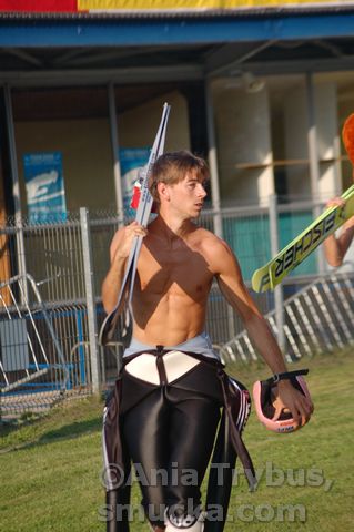 021 Michael Neumayer